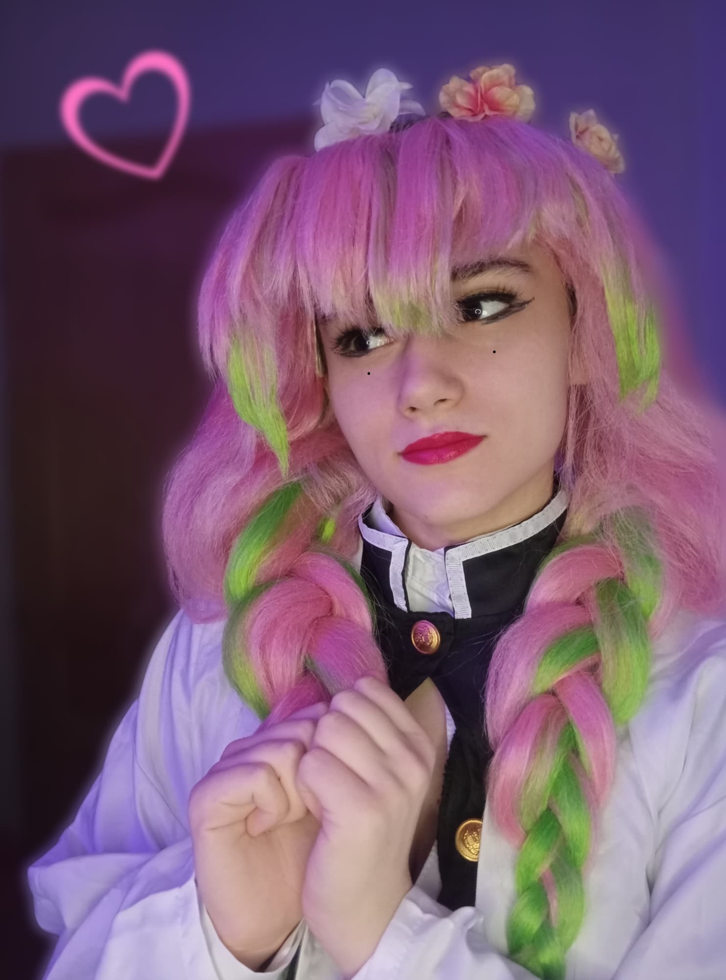 Mitsuri Kanroji - Photo 1