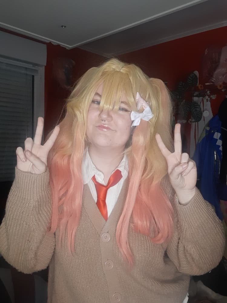 Saki Tenma - Photo 12