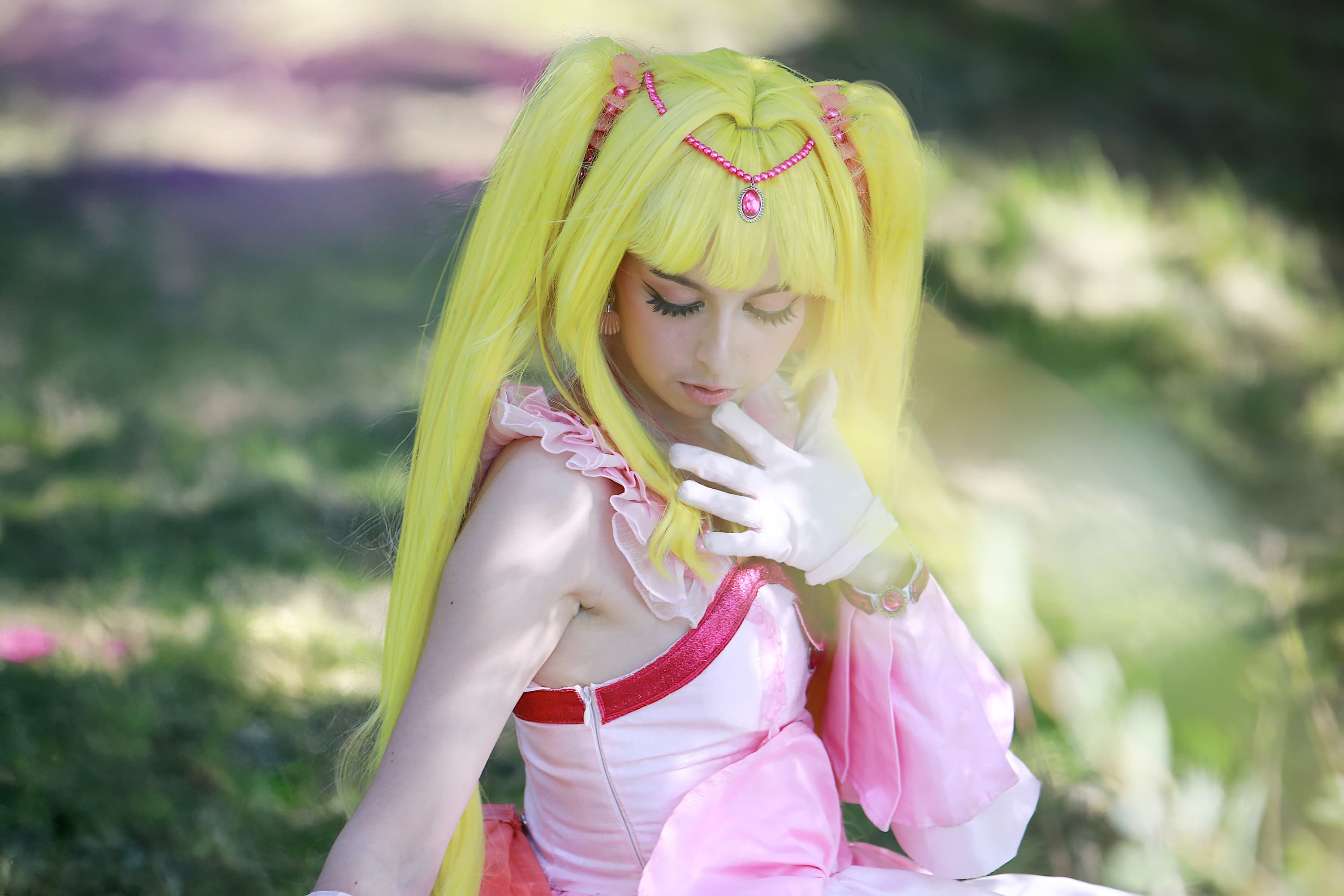 Lucia nanami - Photo 4