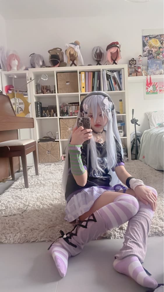 Kanade Yoisaki - Photo 5